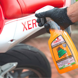 pulisce e lucida la tua moto senz'acqua